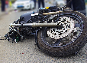 Audru trases operators: Latvijas motosportista nāve iestājās apstākļu sakritības dēļ
