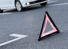 Negadījuma dēļ bloķēta satiksme uz autoceļa Inčukalns-Valmiera