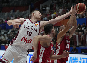 Latvijas basketbola izlase Pasaules kausa finālturnīra debijā sagrauj Libānu
