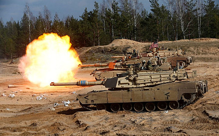 Krievijas dronu dēļ Ukraina no frontes līnijas atvilkusi ASV piegādātos tankus «Abrams»