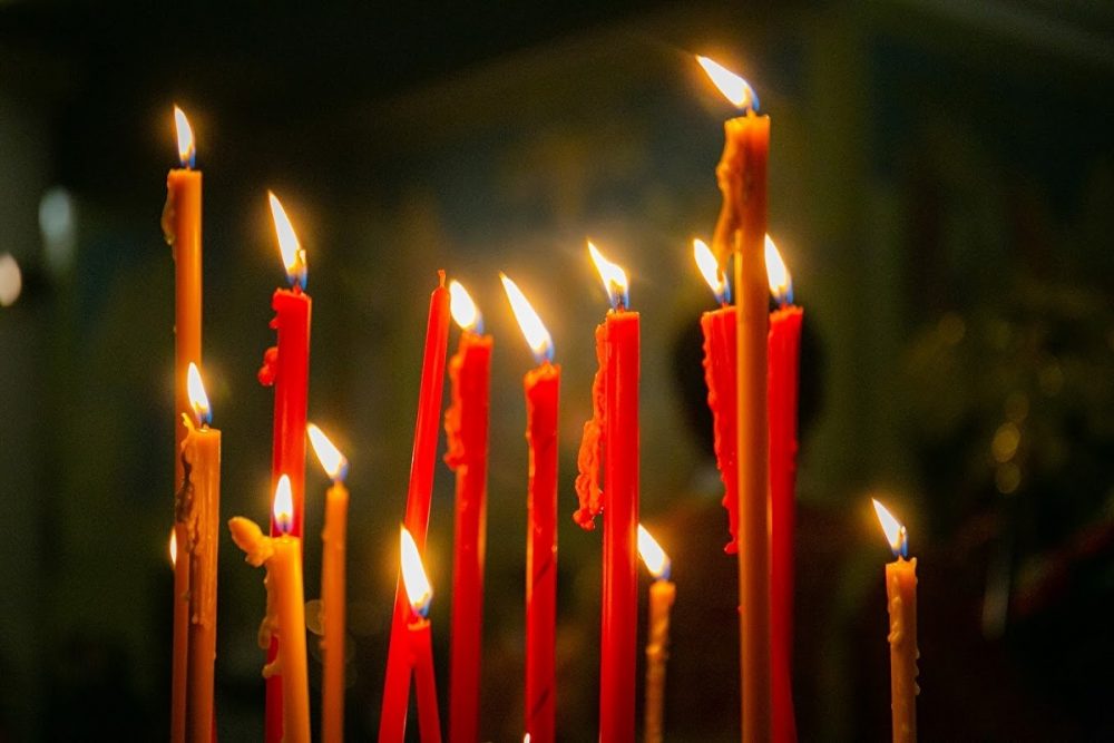 Прошло 80 лет: свечи у памятника Свободы в память массового убийства ...