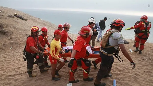 Автобус с пассажирами рухнул в пропасть  в Перу