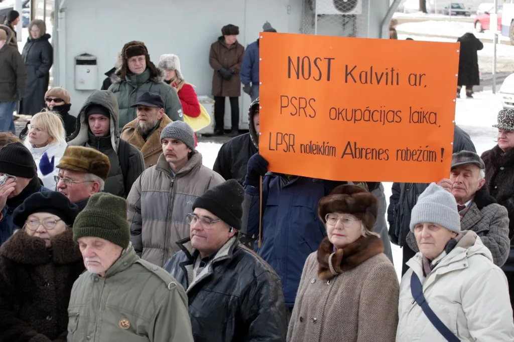 Abrene protests Абрене