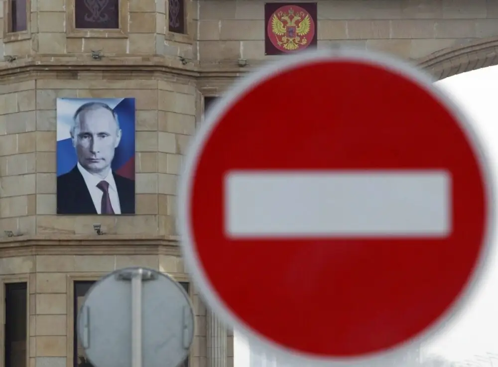 Остановят ли Россию санкции: американист Владимир Сухой (ВИДЕО)