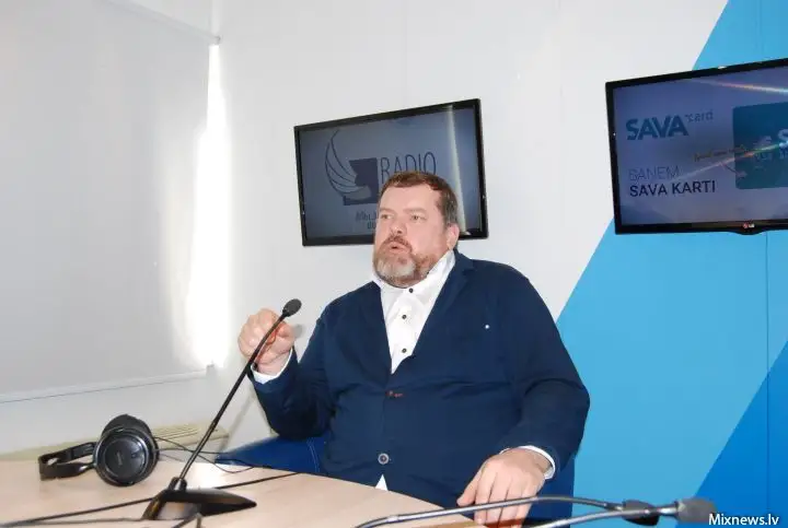 Политолог: Украину могут де-факто принять в ЕС после окончания войны
