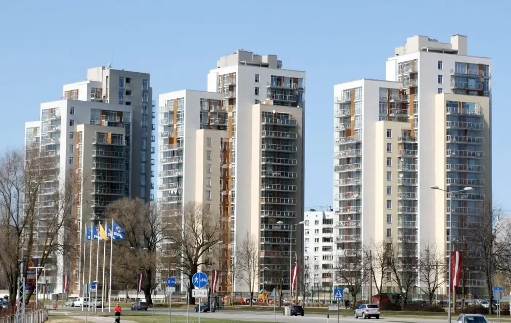 Asociācija: Covid-19 ietekmē var augt jauno projektu dzīvokļu cenas