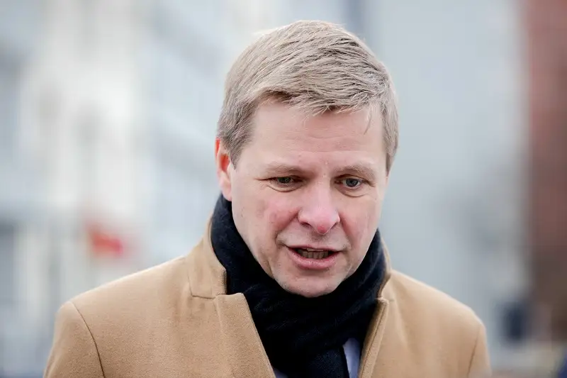 Тем, кто придет 9 мая на кладбище, чтобы отметить победу СССР, расскажут о войне в Украине — мэр Вильнюса