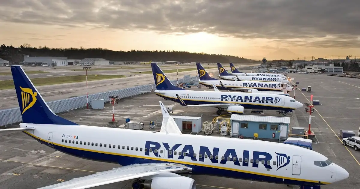 «Ryanair» pabeigusi lidmašīnu bāzes izveidi lidostā «Rīga»
