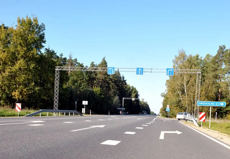 Слишком много ДТП на «Via Baltica»: Латвия будет просить отступлений от требований ЕС