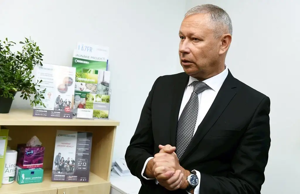 «Лекарства против ковида будут дорогие и специфичные»: Ревалдс