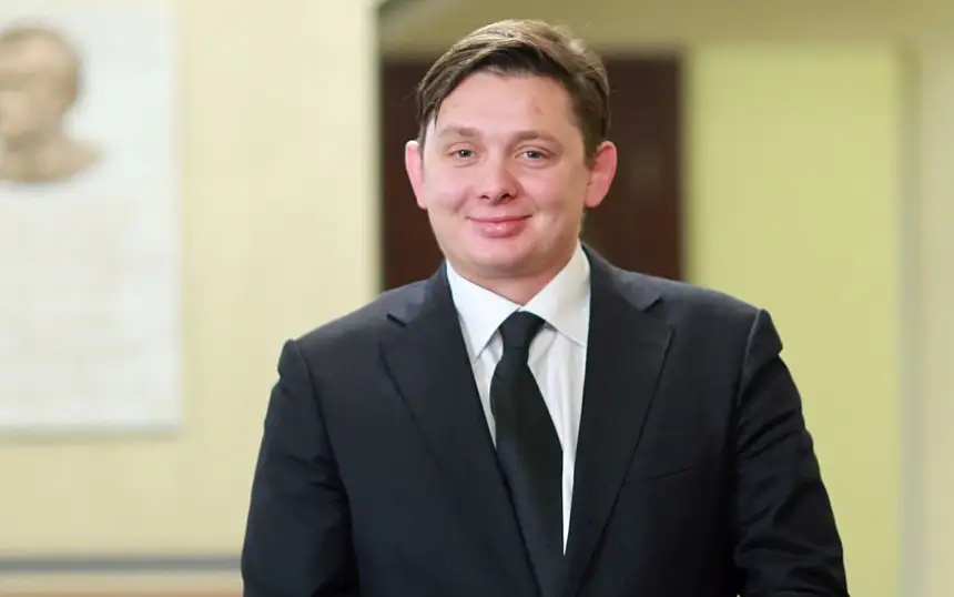 «Спасибо тебе, Боже, за это чудо!» Депутат Артус Кайминьш впервые стал отцом