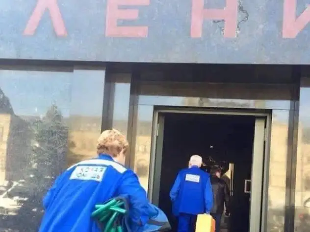 «Избавиться от мумии на Красной площади»: в РФ взят курс на ликвидацию мавзолея?
