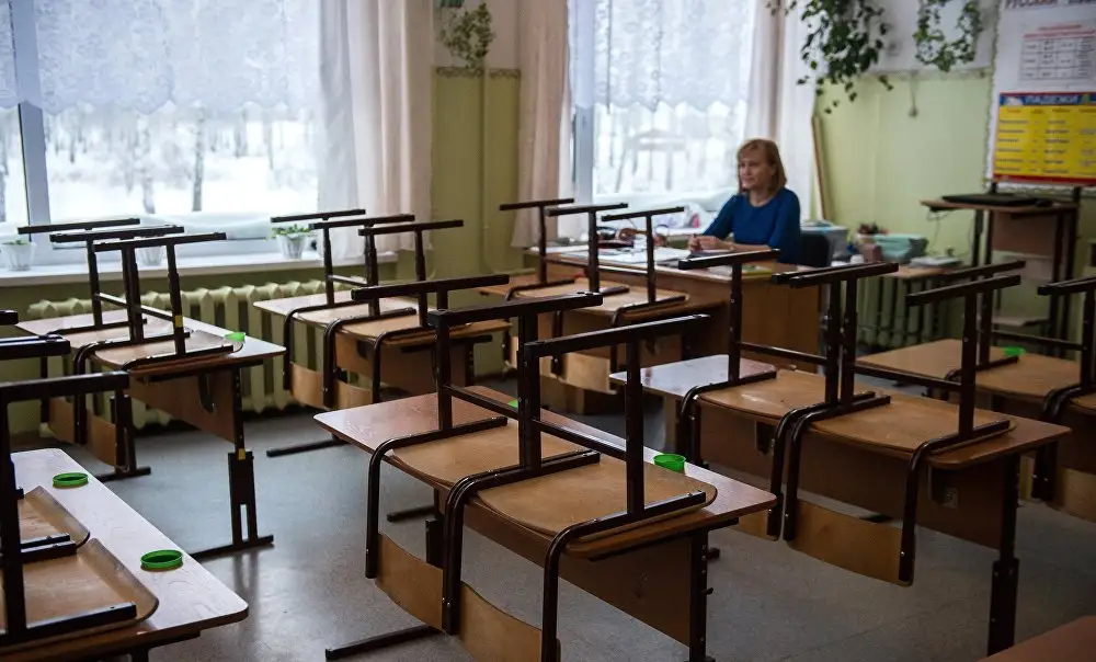 Посещение автошколы, женитьба, работа: школьники рассказали, почему прогуливают уроки
