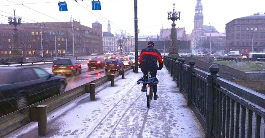 Pirmdiena būs mākoņaina, vietām nesot nelielu lietu