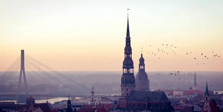 Nedēļas pēdējā darba diena būs apmākusies un decembrim silta