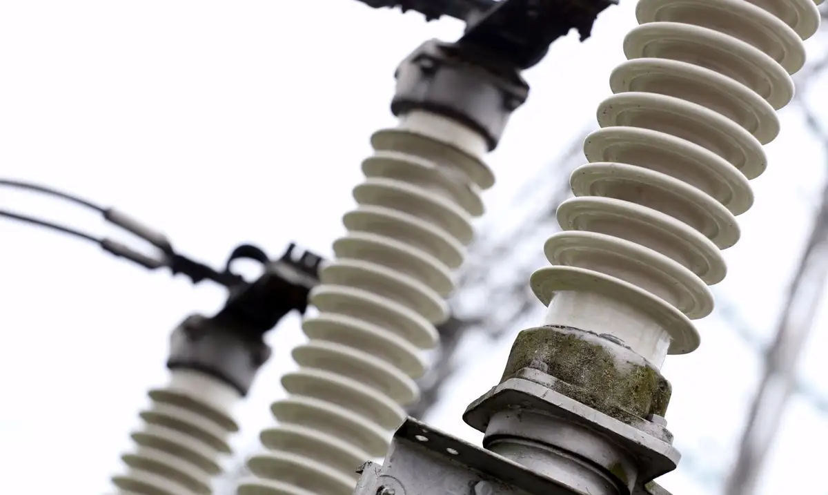 «Sadales tīkla» tarifu decembrī varētu pārskatīt būtisku elektroenerģijas cenu izmaiņu gadījumā