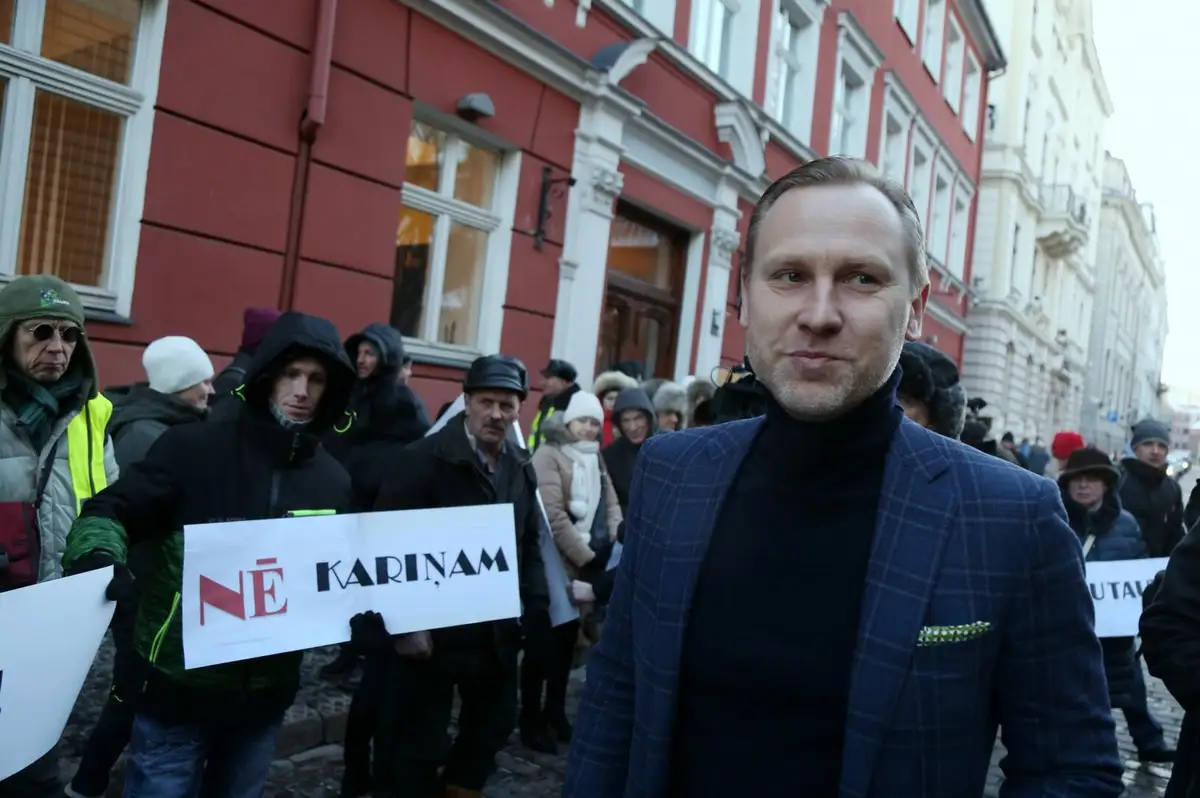 Отказ банком в открытии счёта — это нарушение прав человека: Гобземс о том, как Латвия потеряла эти права и не хочет вернуть