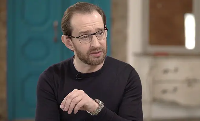 Хабенский попробовал себя в роли ведущего «ДОМа-2»
