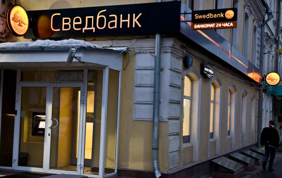 «Swedbank»: Maksājumu nodrošināšana uz Krieviju un Baltkrieviju pašlaik ir ļoti augsta riska un dārgs pakalpojums