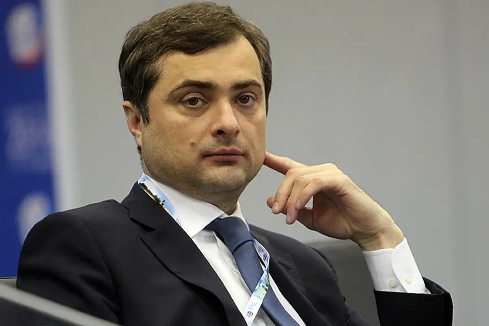 «Зачем кокаин? Ведь есть этот воздух». Экс-помощник Путина Сурков в стихах описал свой рай
