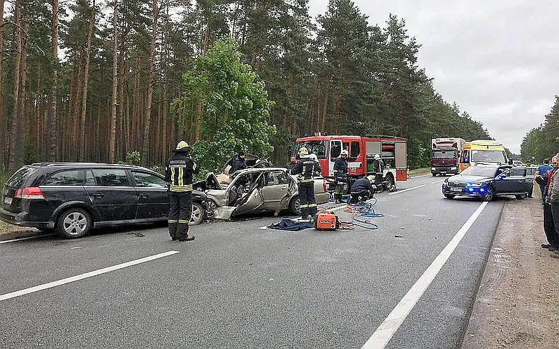 На автобанах Германии череда крупных аварий: десятки пострадавших