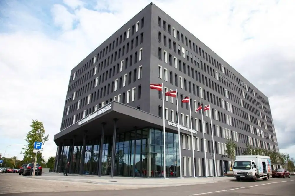 Saslimšana ar Covid-19 konstatēta diviem VID administratīvajā ēkā strādājošiem darbiniekiem