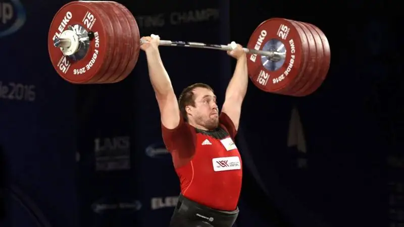 Латвийский тяжелоатлет Артур Плесниекс на чемпионате Европы занял четвертое место