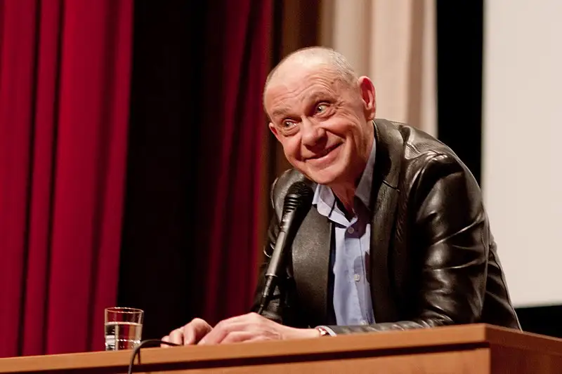 Ещенепознер. Бардин: Рязанов, Данелия, Серебренников и счастье (ЛЕКЦИЯ)