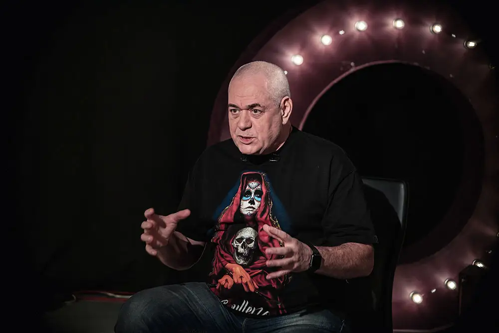 «Есть трон — есть Россия». Сергей Доренко о цензуре, деньгах, присяге в ГРУ (ЛЕКЦИЯ)