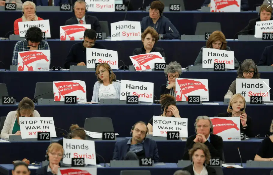 EP deputāti: Ir kļūda nesākt pievienošanās sarunas ar Albāniju un Ziemeļmaķedoniju