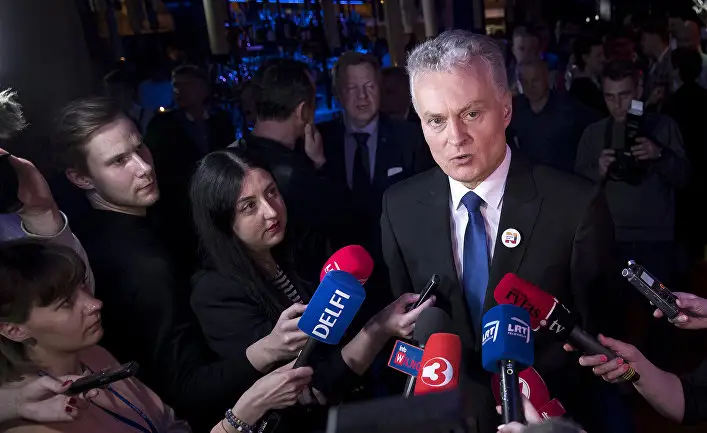 Нет причин не продлить договор о транзите газа с Россией: президент Литвы