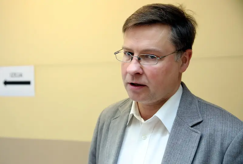 Dombrovskis: Kara ietekmē Eiropas Savienības ekonomikas izaugsme sabremzēsies, bet neapstāsies
