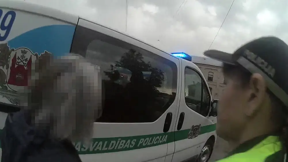 А папа знает, что я жива? В Риге нашли пенсионерку с помутненным рассудком