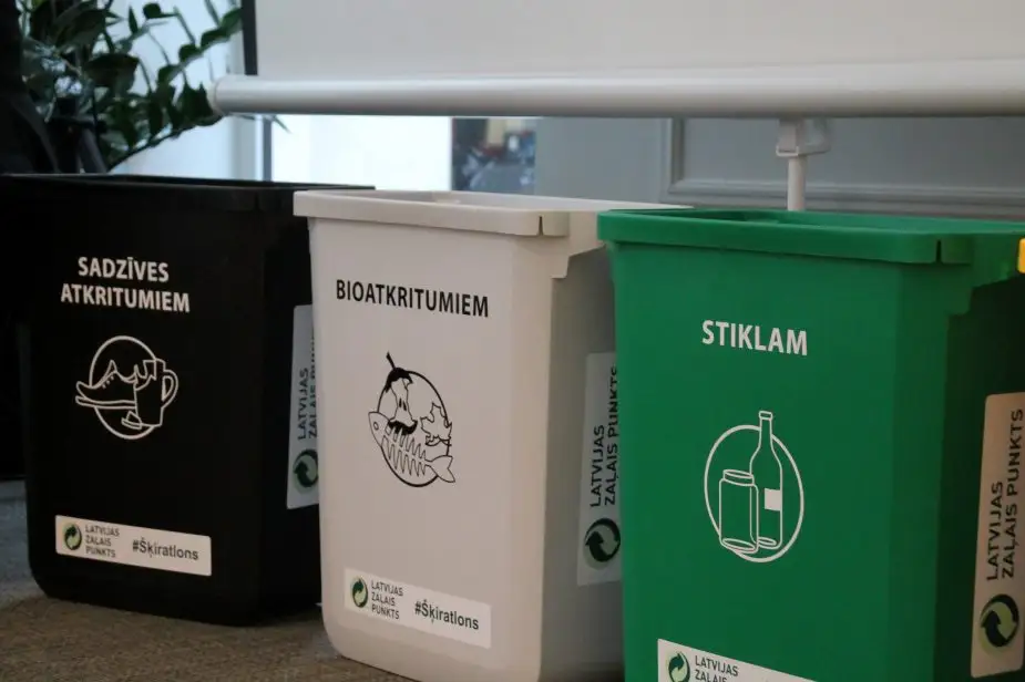 Sargi dabu! Sadzīves atkritumu apsaimniekošanas cenas Jūrmalā kāpušas divas reizes, plus soda naudas – kas notiek?