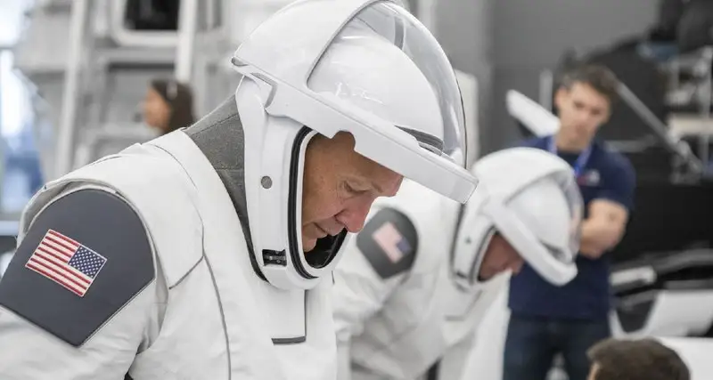 NASA показало новые скафандры (Видео)