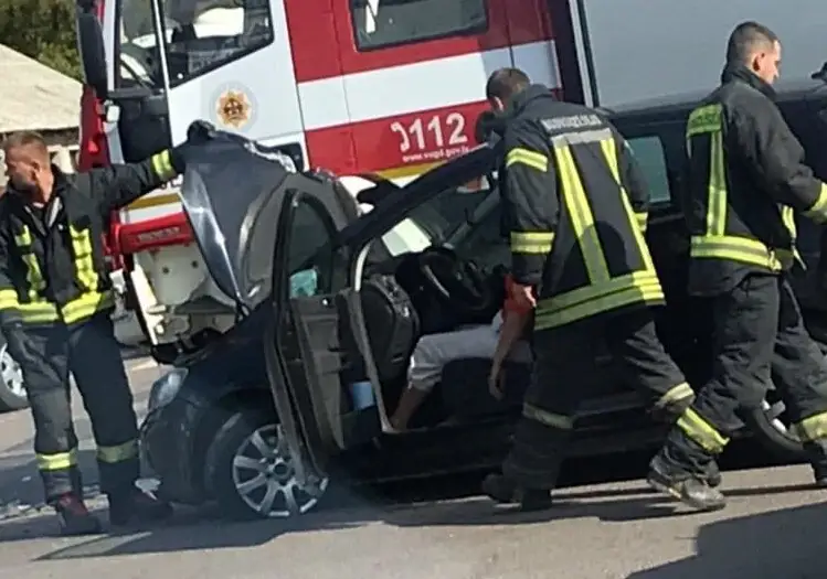 Под Вентспилсом сгорел автокран: подробности
