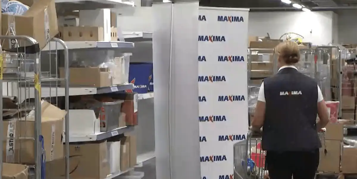 Maxima Latvija планирует бесплатно раздавать продукты с истекшим сроком годности