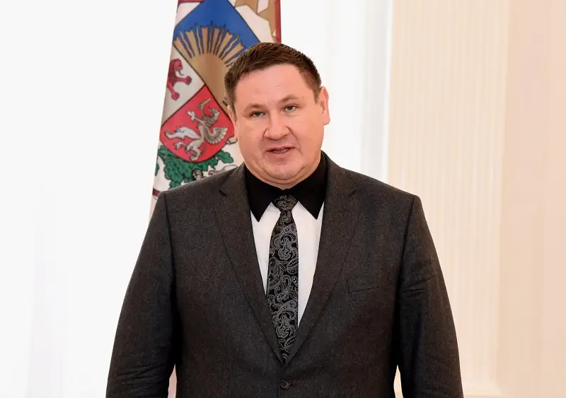 МИД призывает латвийцев не ездить в Украину: подробности ранения мэра Огрского края