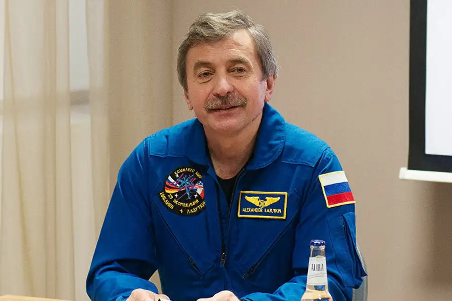 Полет смертников: космонавт Лазуткин откровенно рассказал рижанам о космосе