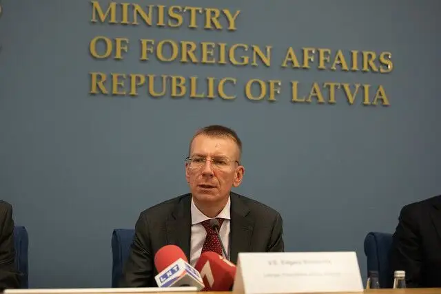Ārlietu ministrs: Ļoti ceram uz Minskas vienošanās pildīšanu, taču spriedze Ukrainas austrumos nav mazinājusies