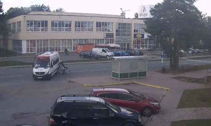 ДТП в Баложи: мотоцикл врезался в маршрутку