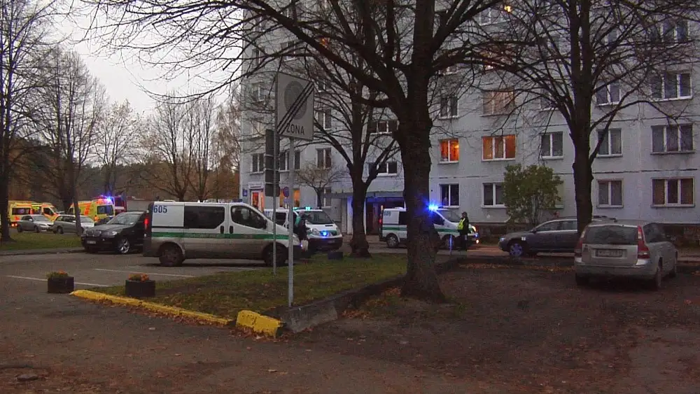 Даже саперов вызывали: в Иманте эвакуировали многоквартирный дом
