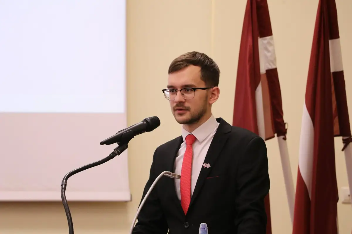 Partiju «Austošā saule Latvijai» turpinās vadīt Raivis Zeltīts