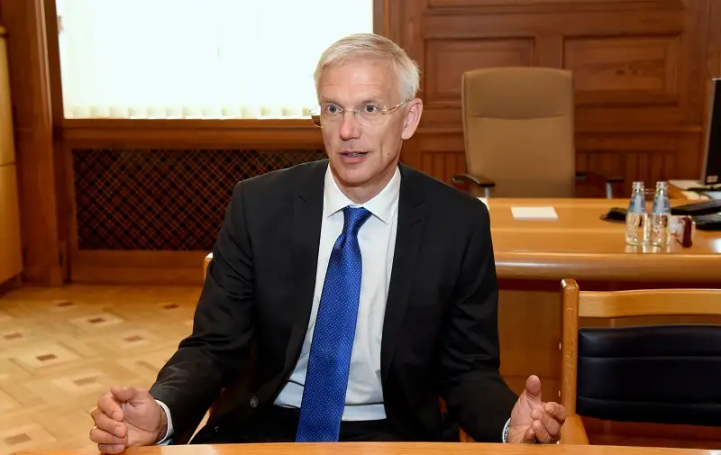 Kariņš: Termiņuzturēšanās atļauju izsniegšana pret ieguldījumu ir zaudējusi aktualitāti un būtu likvidējama