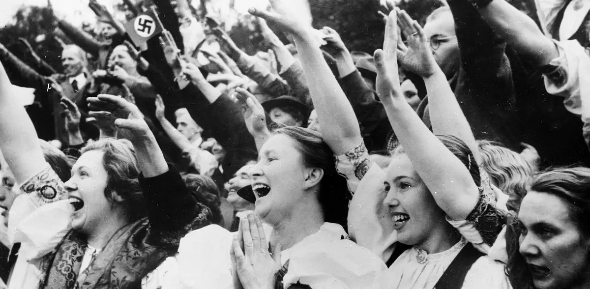 «Латвияс авизе»: русский народ болен той же болезнью, что и немцы 1930-х, не устоявшие перед соблазном нацизма