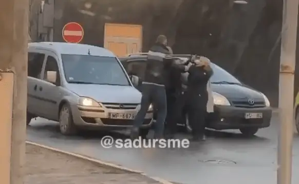 Драка на Чака: участники дорожного движения  не поделили улицу (ВИДЕО)