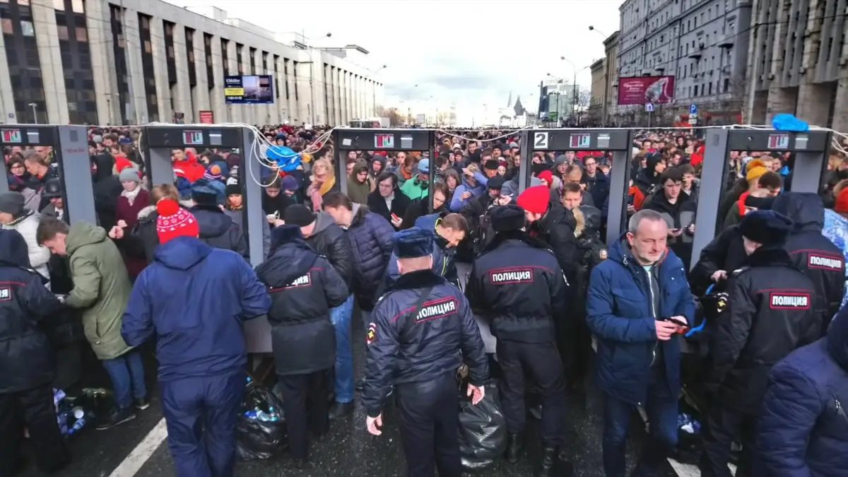 Терроризм никак не влияет на жизнь человечества, а вот борьба с ним — очень даже: к вчерашней стрельбе на Лубянке
