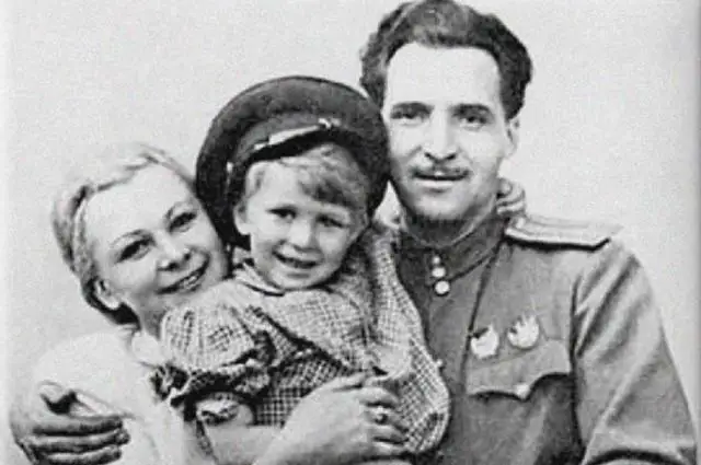 Горькое счастье: история любви Валентины Серовой и Константина Симонова
