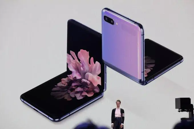 Представлен складной Samsung Galaxy Z Flip