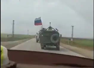 Кто кого: американский броневик пытался бортануть российский «Тигр» с дороги в Сирии (ВИДЕО)